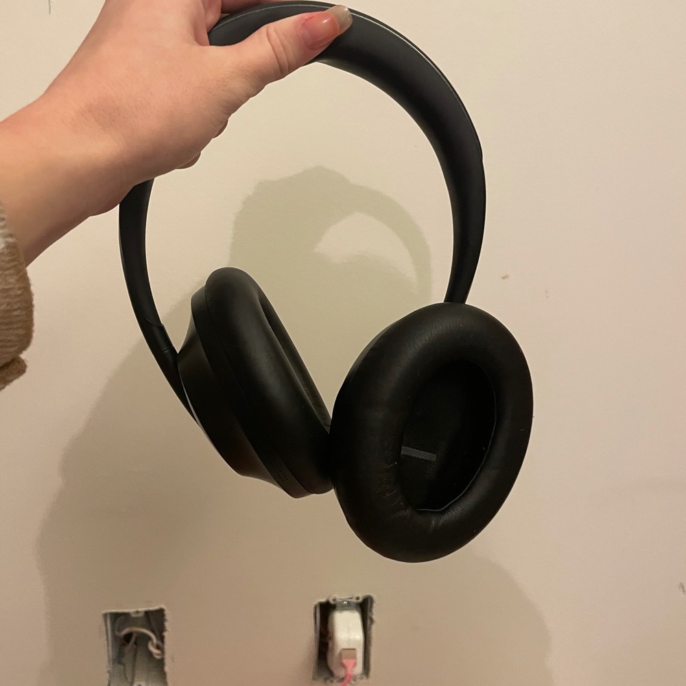 Wireless headphones
